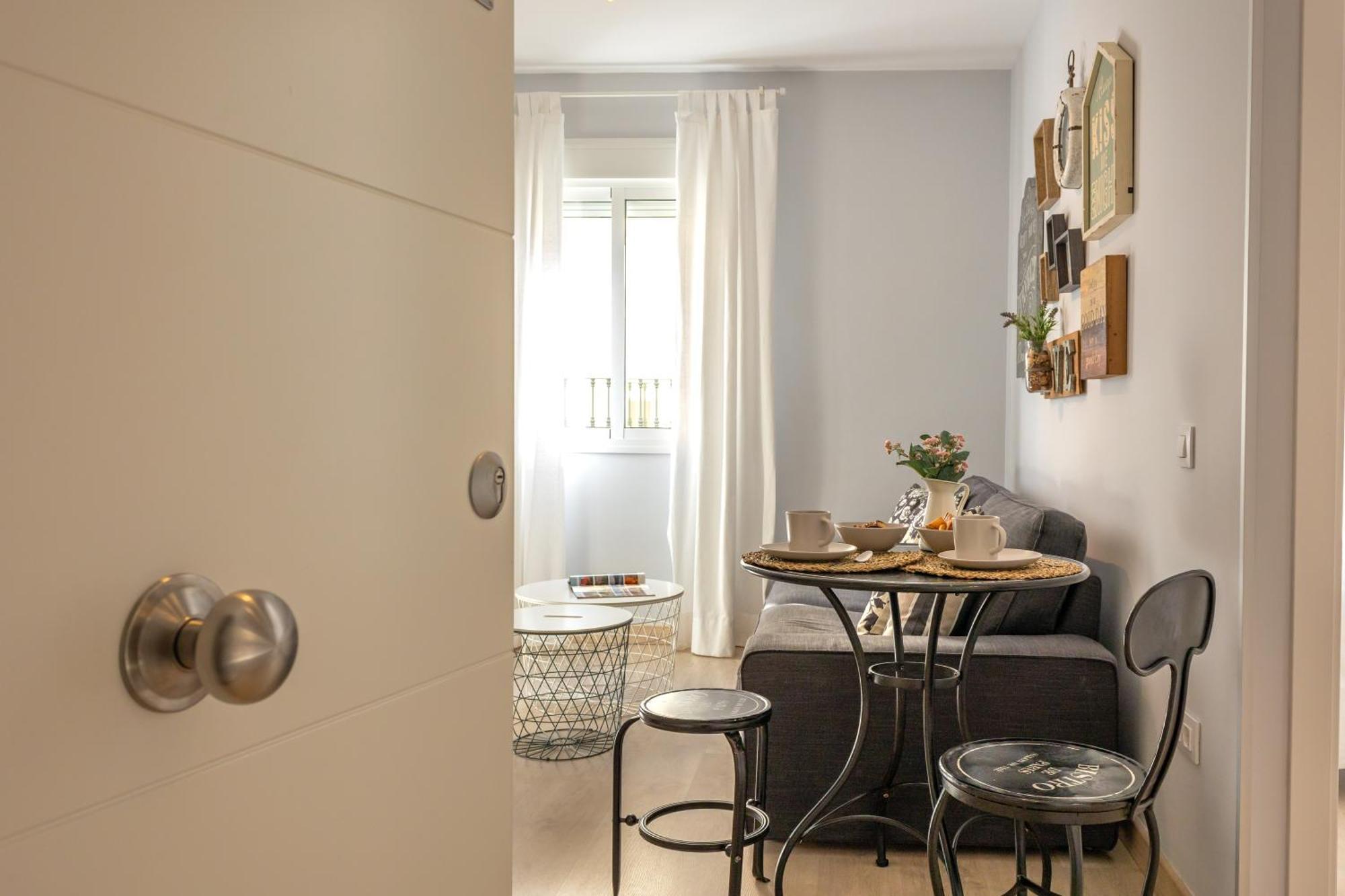 Charming 2 Bedroom Apartment At Iconic Triana Neighborhood By Ocityzen 세비야 외부 사진