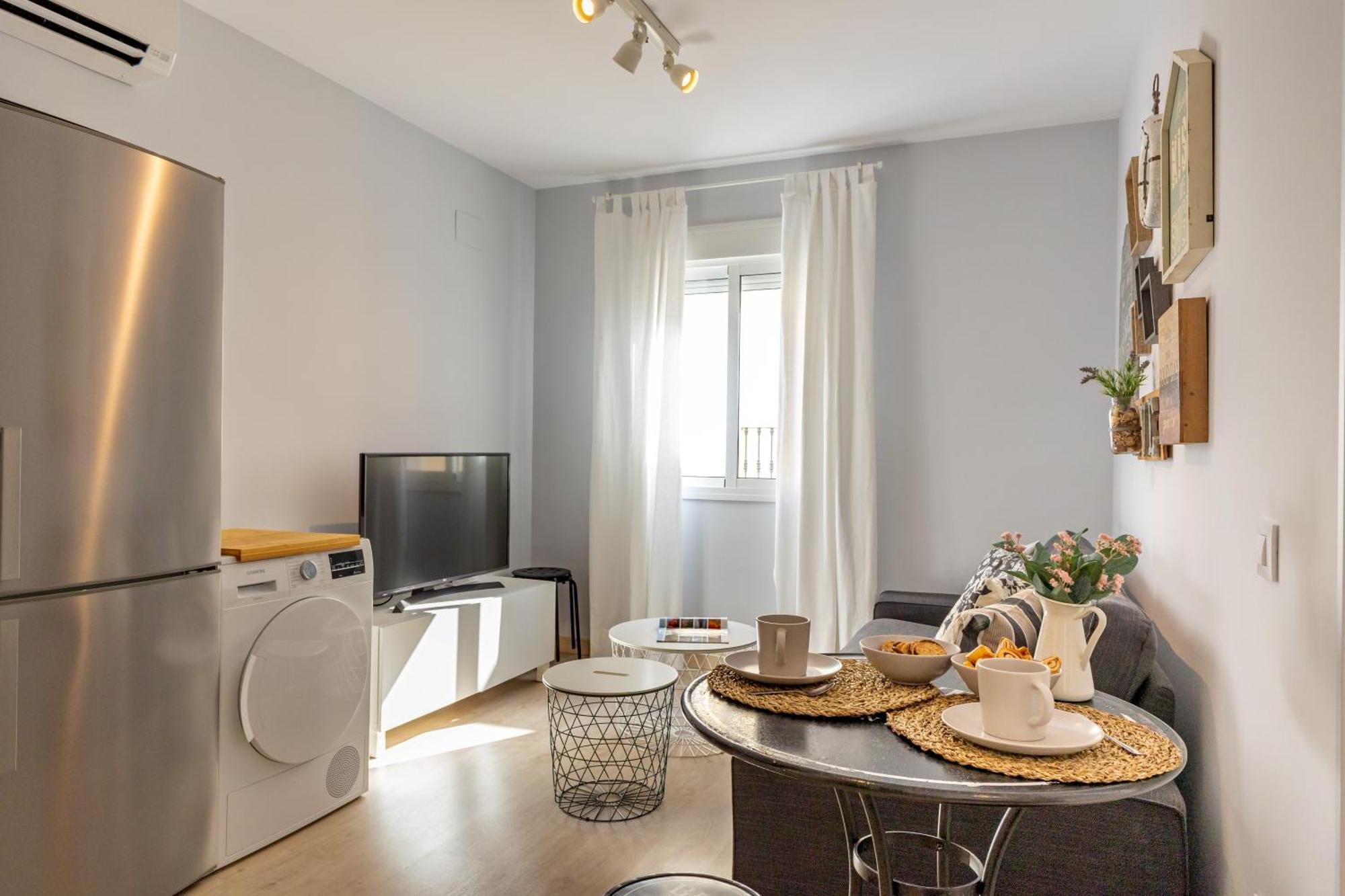 Charming 2 Bedroom Apartment At Iconic Triana Neighborhood By Ocityzen 세비야 외부 사진